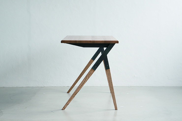 TABLE-JDESK