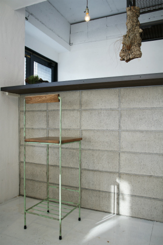high-chair-01
