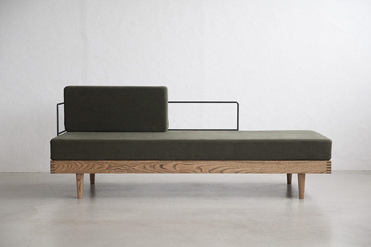 SOFA 03-4m48
