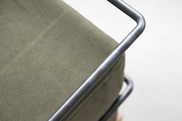 SOFA 03-4m48