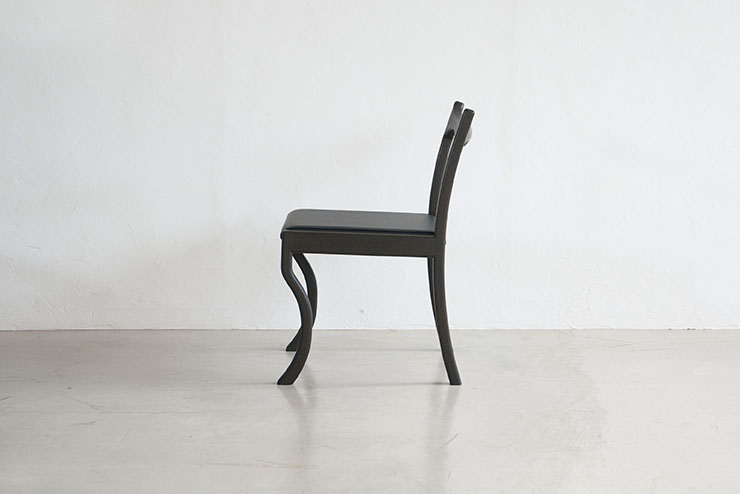 KAMOME CHAIR/NEGRO