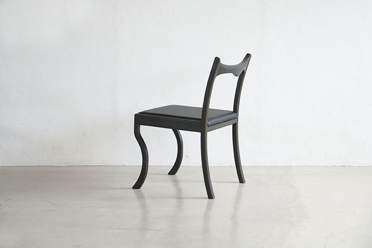 KAMOME CHAIR/NEGRO