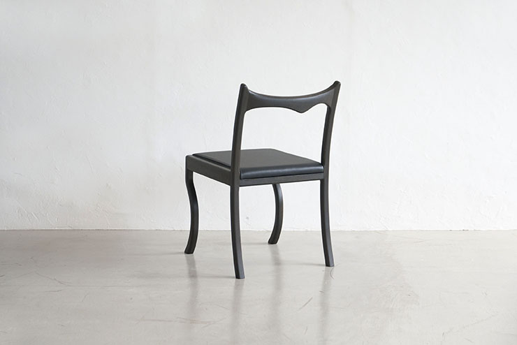 KAMOME CHAIR/NEGRO