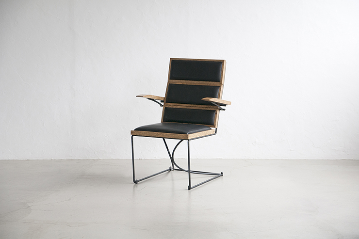CRADLE-ARMCHAIR